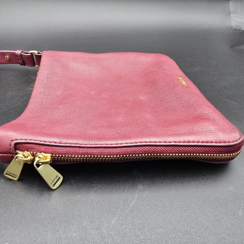 Fossil Preston Crossbody Purse Leather Slim Zip Expandable Shoulder Bag